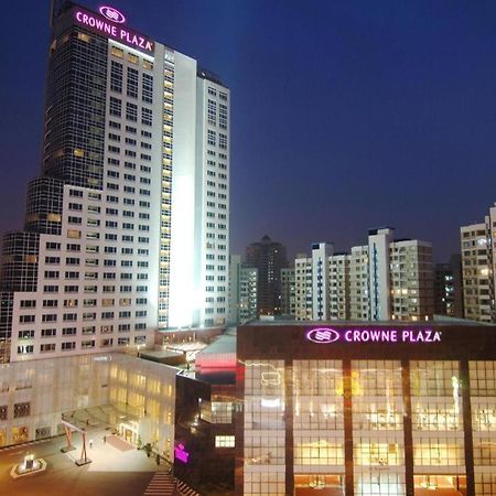 ホテル クラウン プラザ シャンハイ プドン 上海市 エクステリア 写真